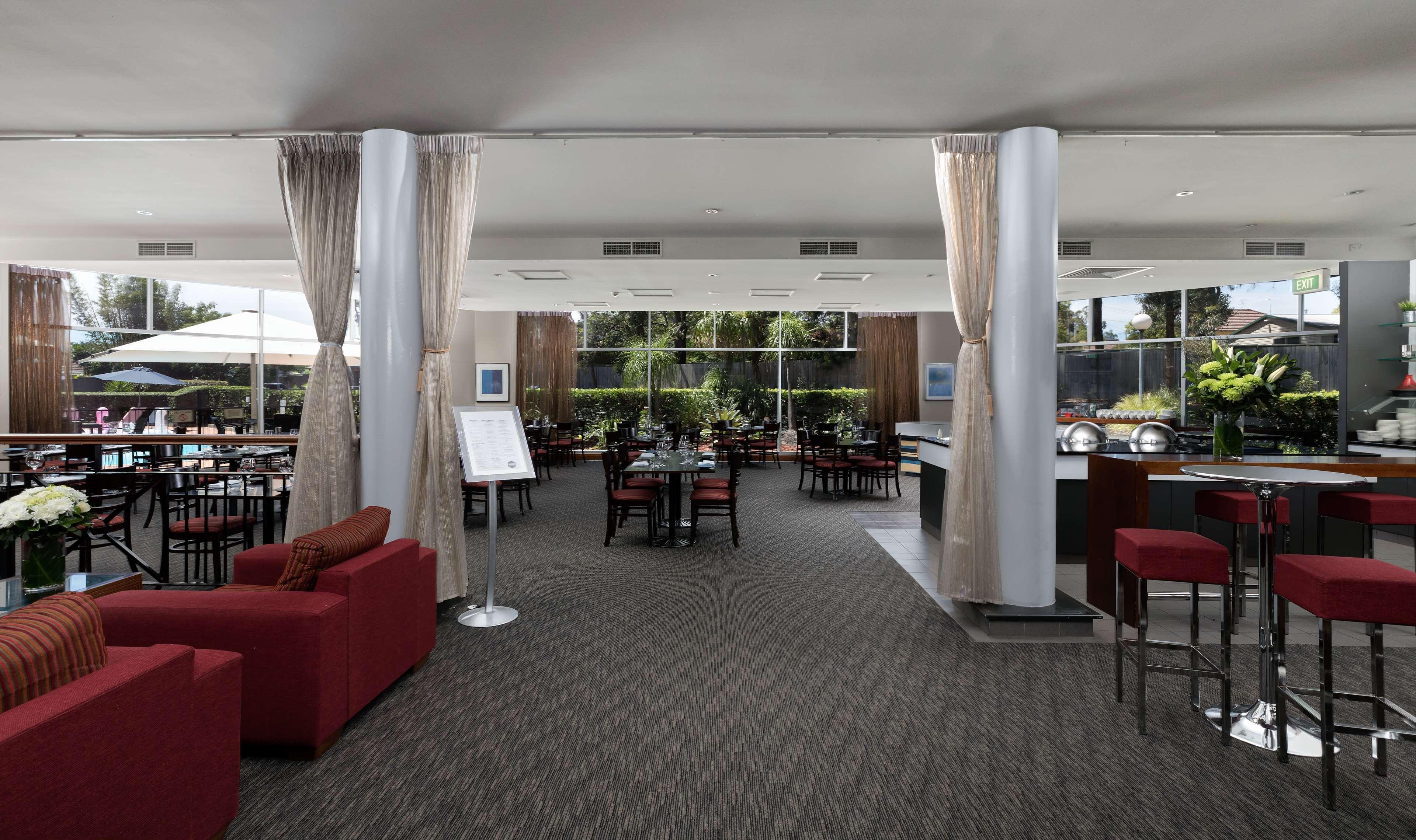 Hotel Rydges Bankstown Exteriér fotografie